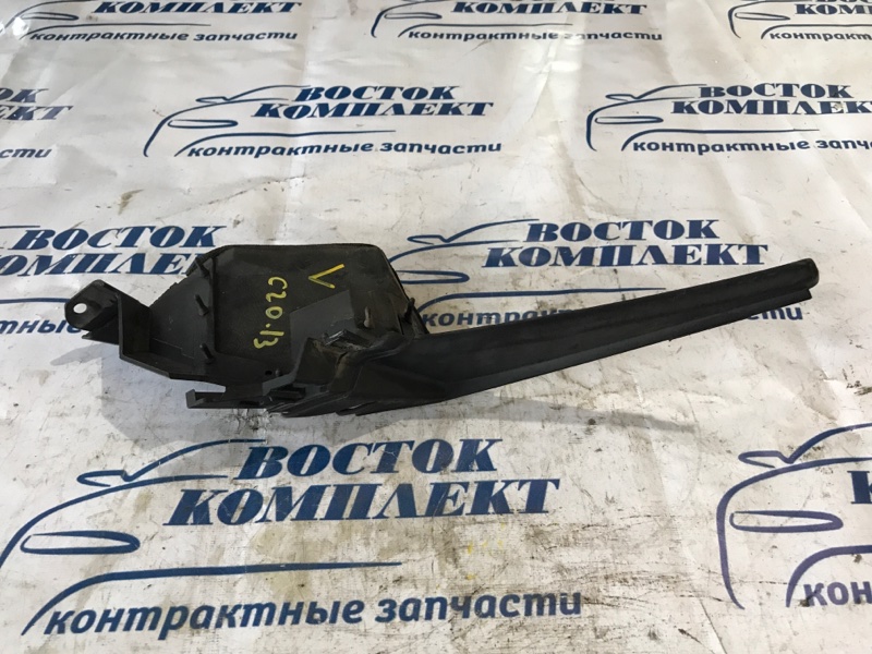 Решетка под лобовое стекло Honda Fit GP1 LDA лев