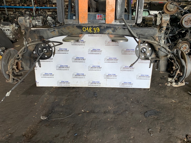 Балка подвески Toyota Estima AHR20W 2AZ-FXE зад