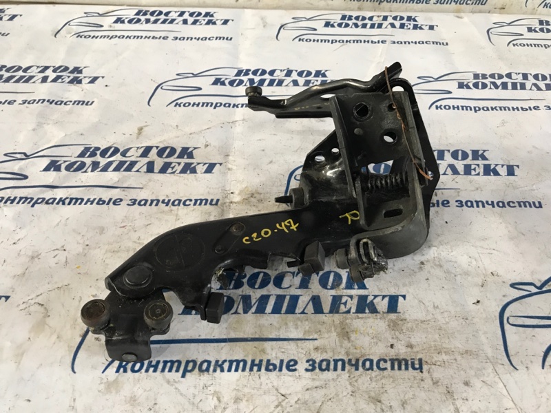 Ролик двери Honda Stepwgn 2010 RK1 R20A зад прав