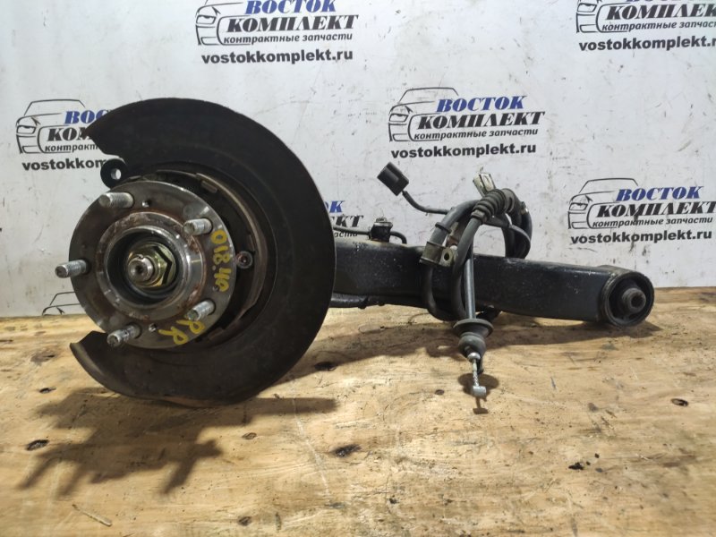 Ступица Mitsubishi Debonair 1999 S26A 6G74 зад прав