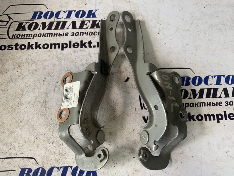 Петля капота Toyota Wish ZNE14G 1ZZ-FE