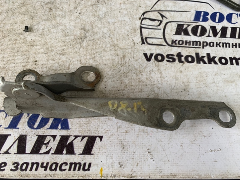 Петля капота Toyota Funcargo NCP20 2NZ-FE лев