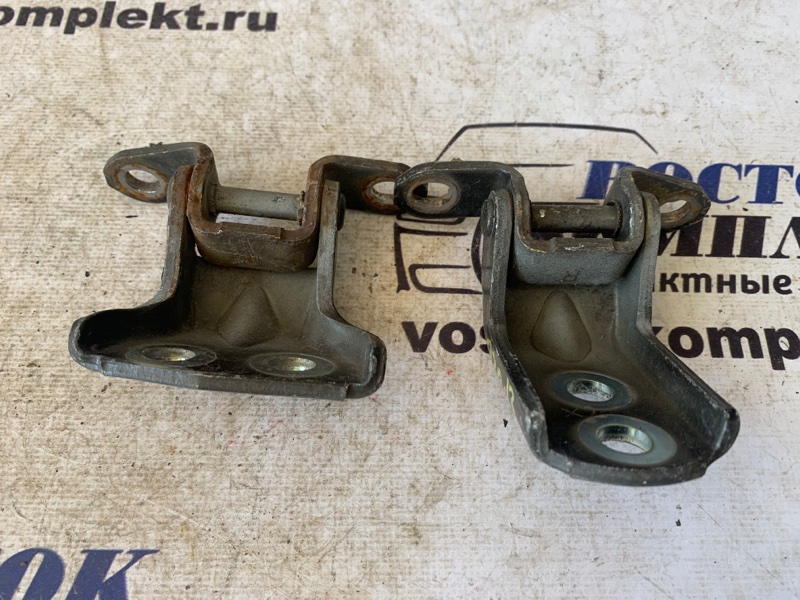 Петля двери Nissan Wingroad NY12 HR15DE перед прав