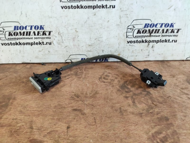 Замок бардачка Porsche Cayenne 2003 955 M48.00