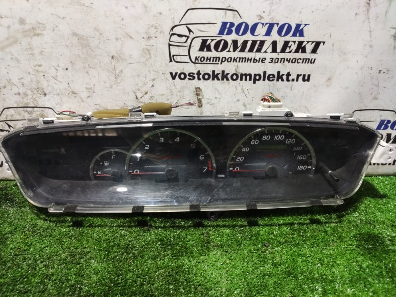Комбинация приборов Toyota Voxy 2005 AZR60G 1AZ-FSE