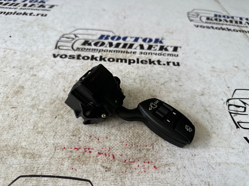 Переключатель подрулевой BMW 525I E60 M54B25