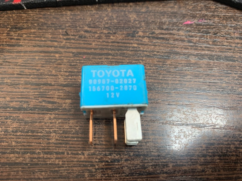 Реле Toyota Caldina ZZT241W 1ZZ-FE