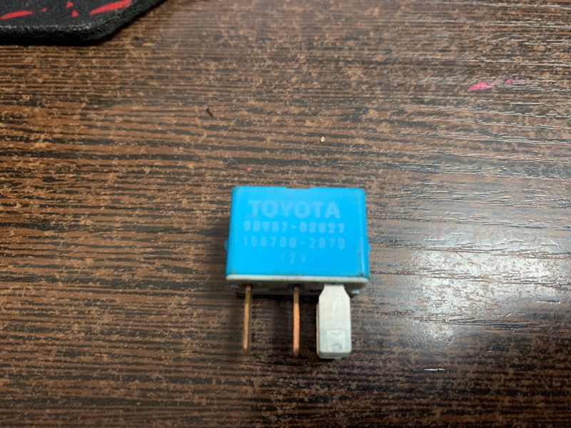 Реле Toyota Caldina ZZT241W 1ZZ-FE