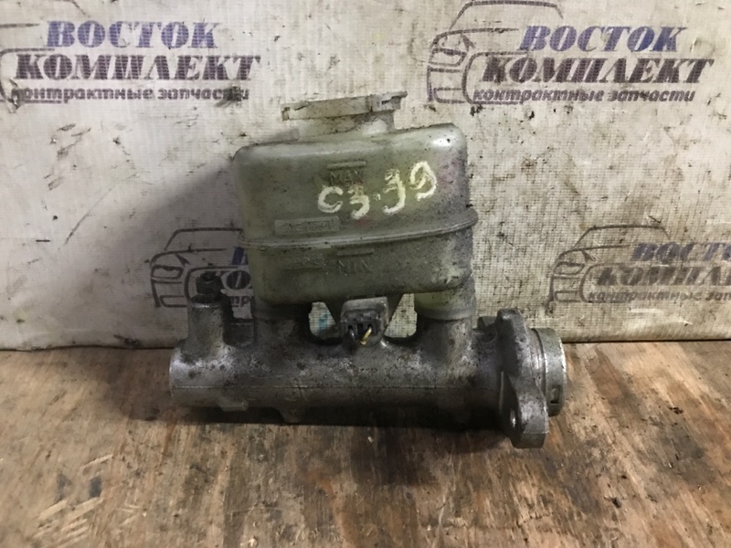 Главный тормозной цилиндр Toyota Crown JZS175 2JZ