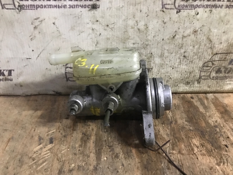 Главный тормозной цилиндр Toyota Noah ZRR70 3ZR