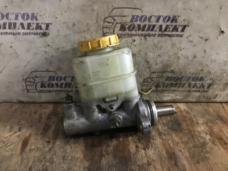 Главный тормозной цилиндр Nissan Cube AZ10 CGA3DE