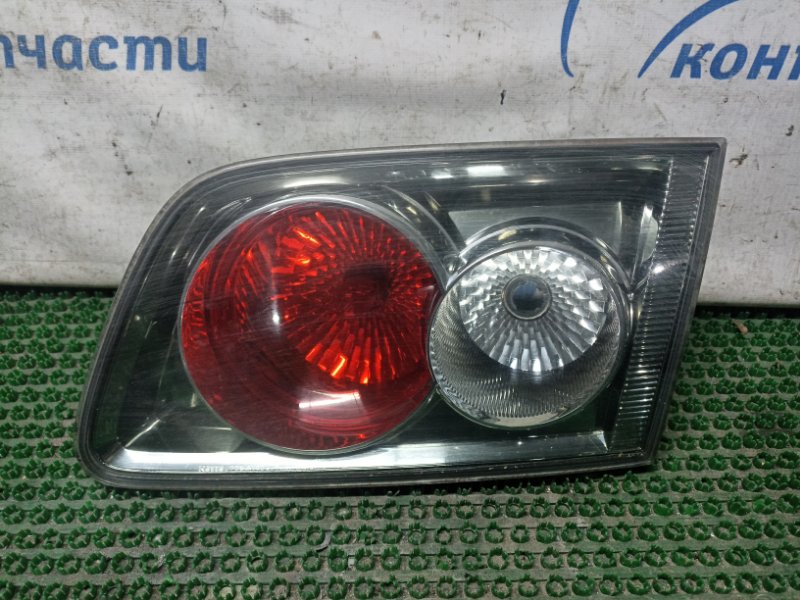 Фонарь вставка багажника Mazda Atenza GY3W L3-DE прав