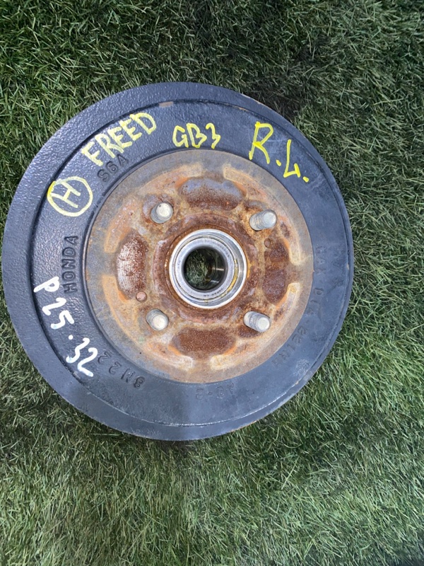 Ступица Honda Freed 2008 GB3 L15A зад лев