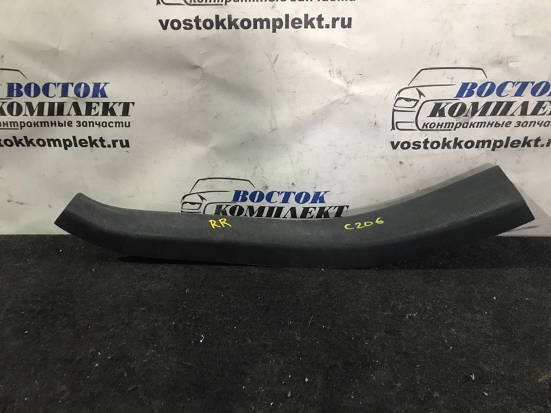 Накладка порога Toyota Ractis SCP100 2SZ-FE зад прав