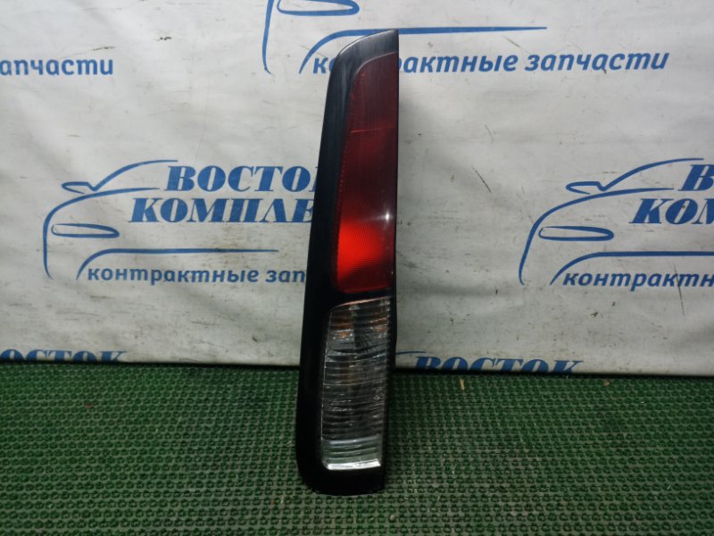 Фонарь стоп-сигнала Nissan Cube Z10 CG13DE лев