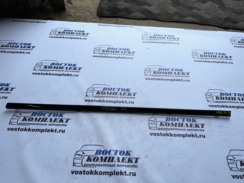 Молдинг на дверь Honda Odyssey RB1 K24A зад лев