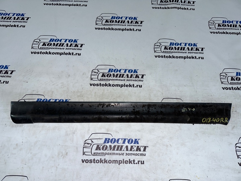 Молдинг на дверь Mitsubishi Debonair 1999 S26A 6G74 зад прав