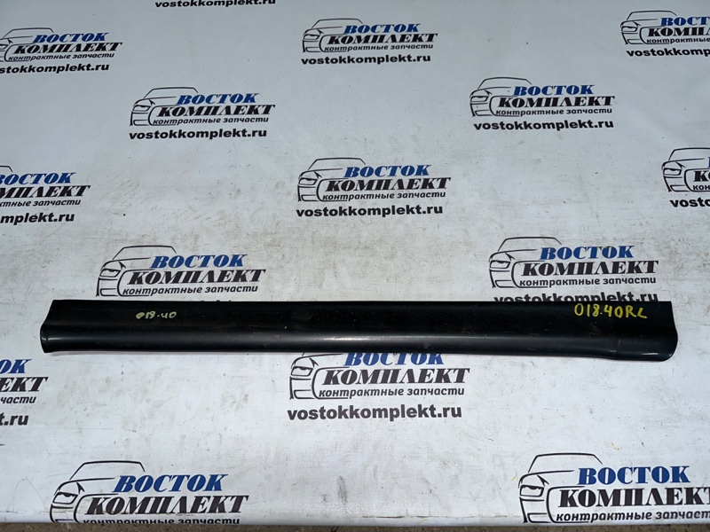 Молдинг на дверь Mitsubishi Debonair 1999 S26A 6G74 зад лев