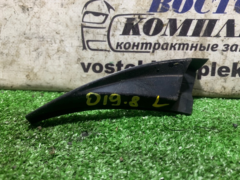 Решетка под лобовое стекло Honda Stream RN6 R18A лев