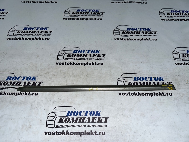 Молдинг на дверь Mazda Demio DY3W ZJ-VE зад лев