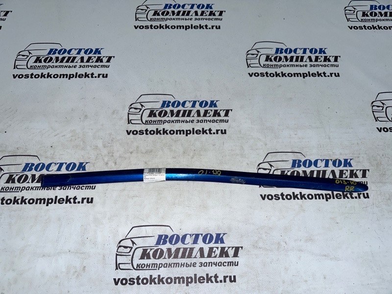 Молдинг на дверь Mazda Demio 2003 DY3W ZJ-VE зад прав