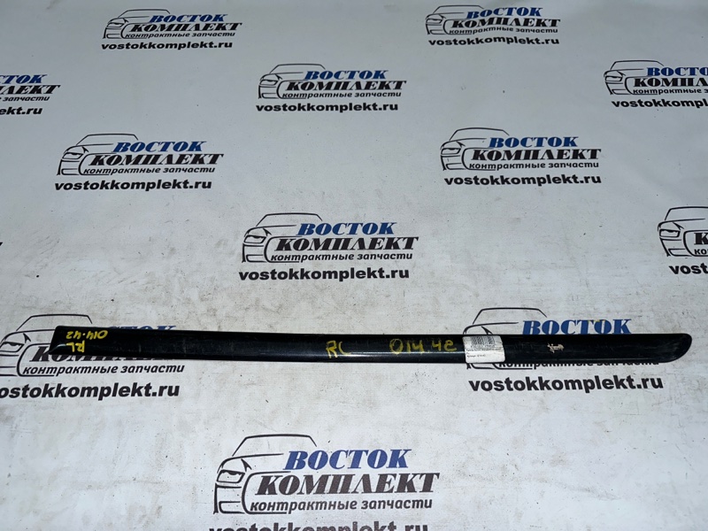 Молдинг на дверь Mazda Familia S-wagon 2003 BJ5W ZL-VE зад лев