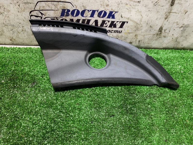 Решетка под лобовое стекло Honda Stepwgn RG1 K20A прав