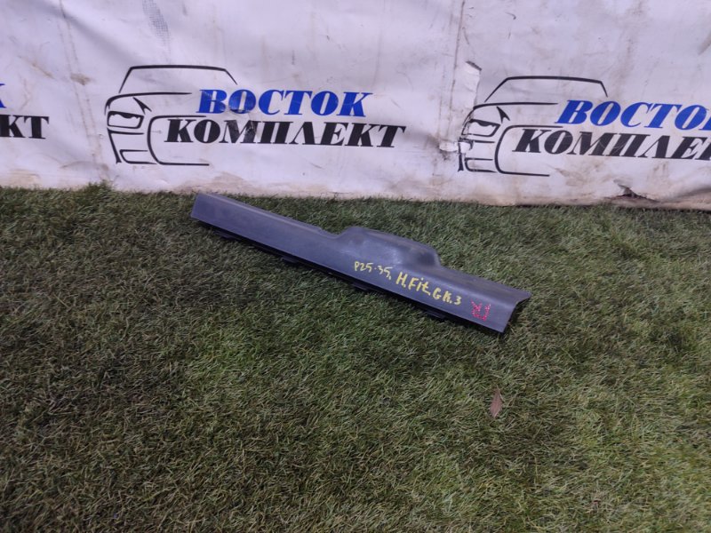 Накладка порога Honda Fit 2014 GK3 L13B перед прав