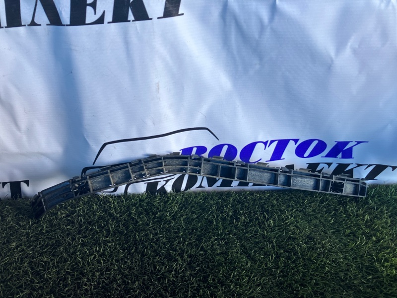 Клипса бампера Honda Stream 2007 RN6 R18A зад прав