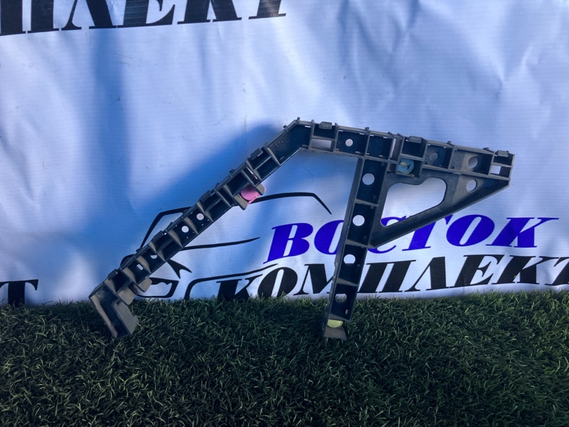 Клипса бампера Honda Stepwgn 2009 RG2 K20A зад лев