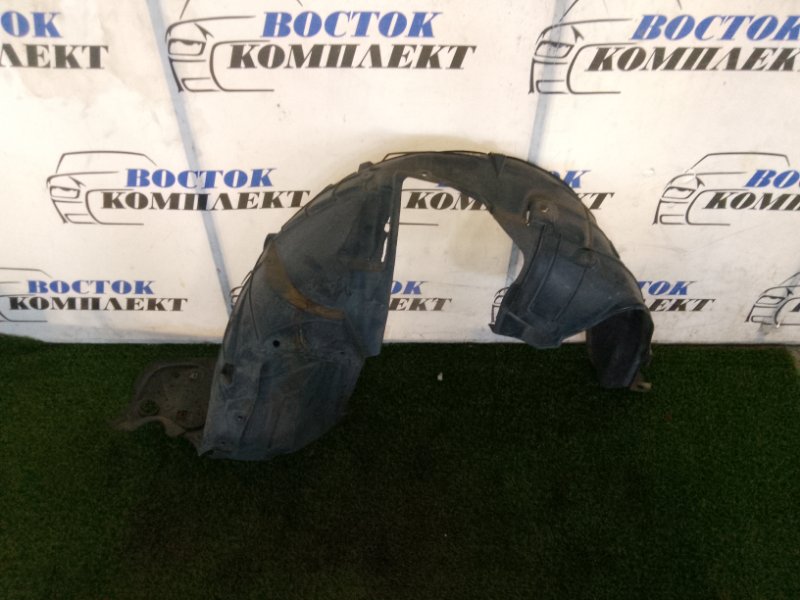 Подкрылок Nissan Serena 2007 CC25 MR20DE перед прав