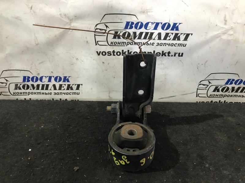 Подушка двигателя Toyota Ractis SCP100 2SZ-FE зад