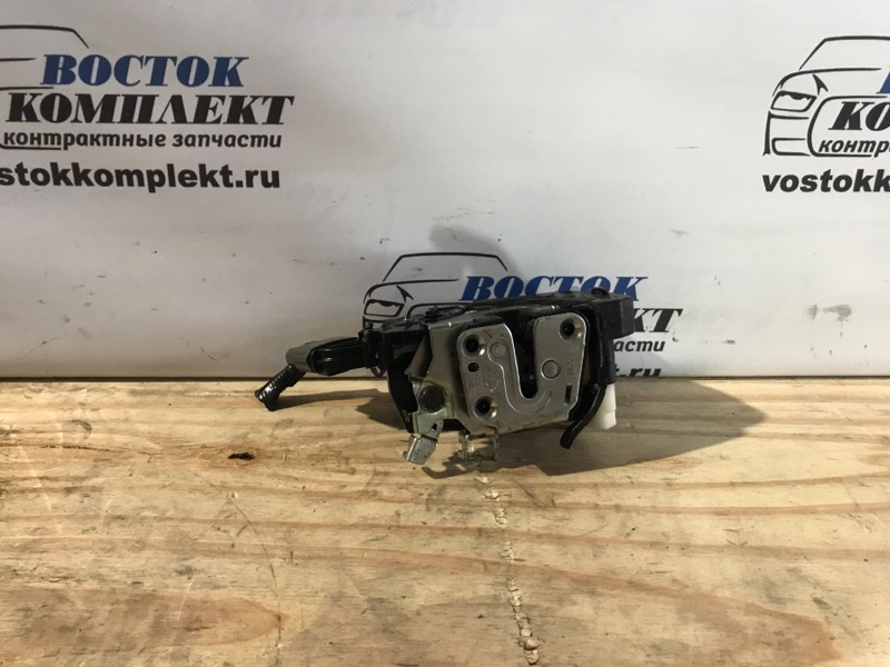 Замок дверной Nissan Cube 2007 YZ11 HR15DE перед прав