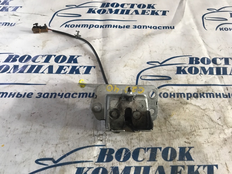 Замок багажника Nissan Caravan 2009 VWME25 ZD30DDTI