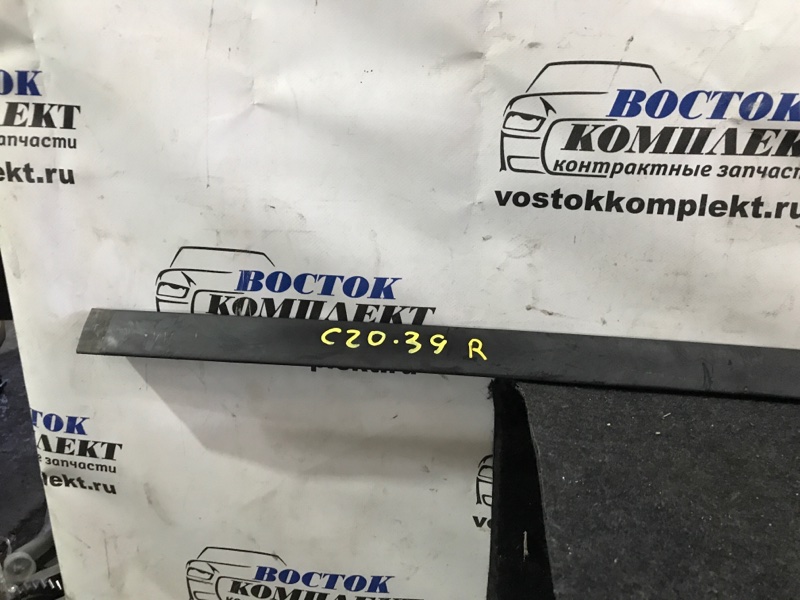 Молдинг крыши Nissan AD 2017 VZNY12 HR16DE прав