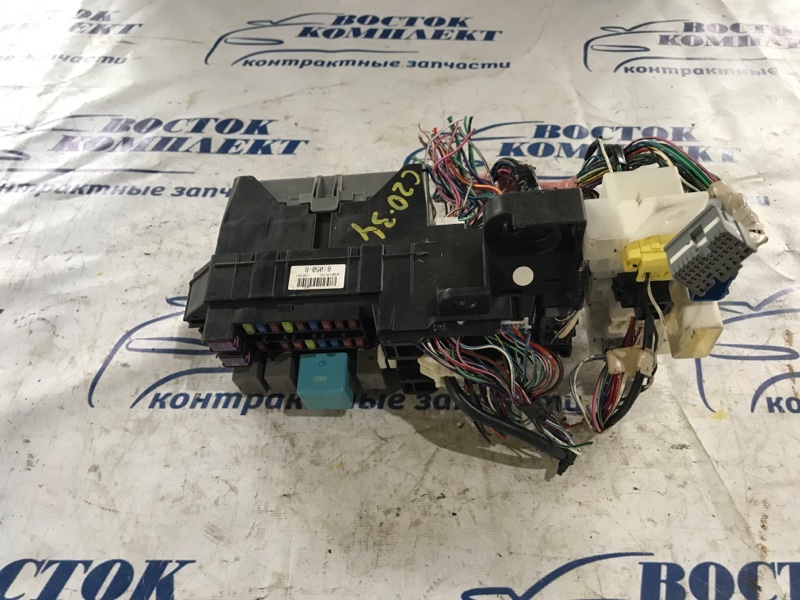 Блок предохранителей салонный Toyota Passo 2013 KGC30 1KR-FE