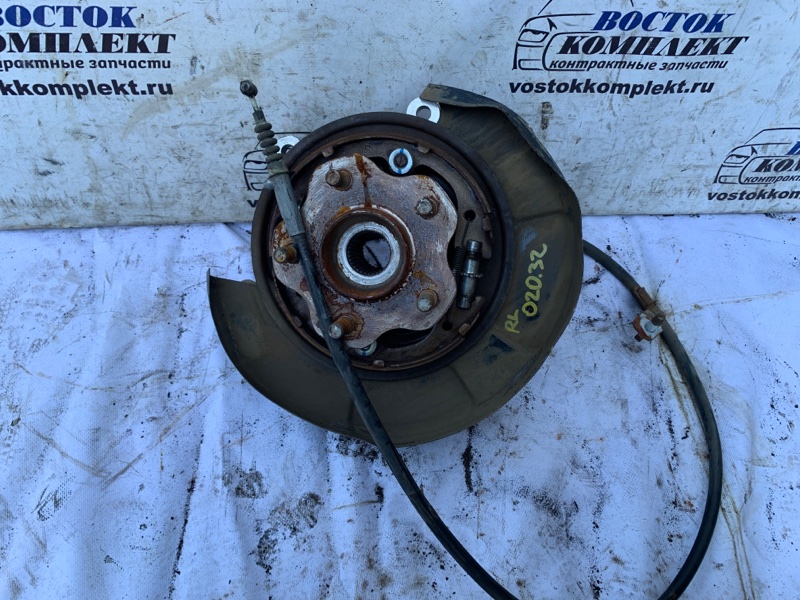 Ступица Nissan Fuga 2010 HY51 VQ35HR зад лев