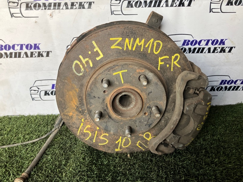 Диск тормозной Toyota Isis ZNM10G 1ZZ-FE перед