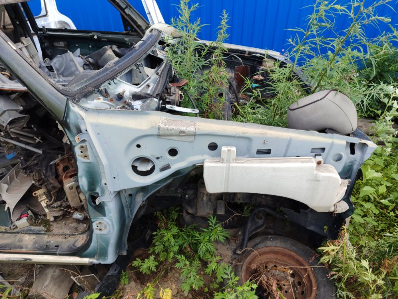 Лонжерон Isuzu Bighorn 1994 UBS69GW 4JG2 перед прав