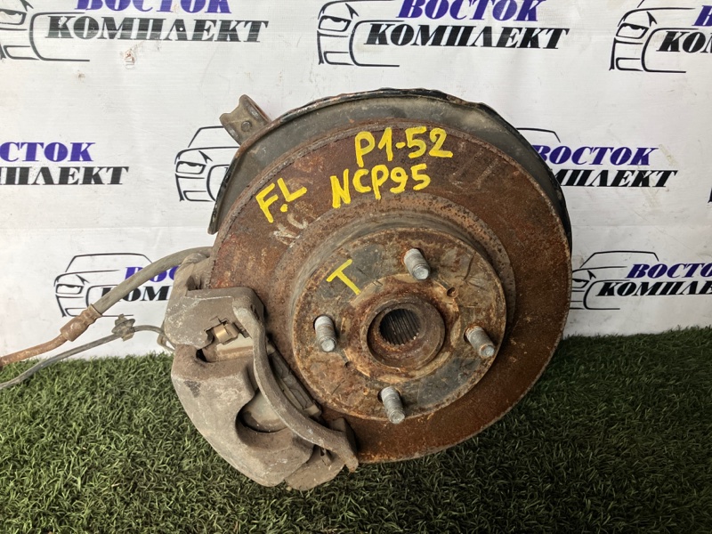 Ступица Toyota Vitz NCP95 2NZ-FE перед лев