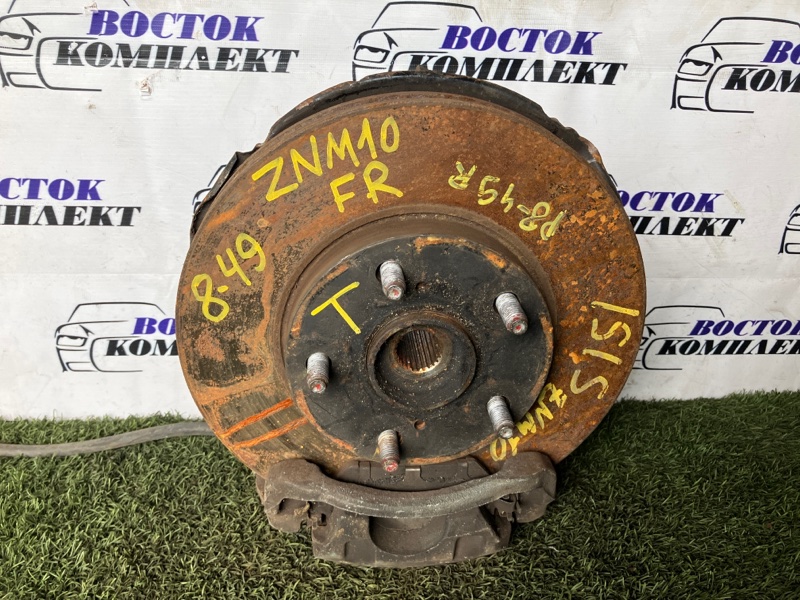 Ступица Toyota Isis ZNM10G 1ZZ-FE перед прав