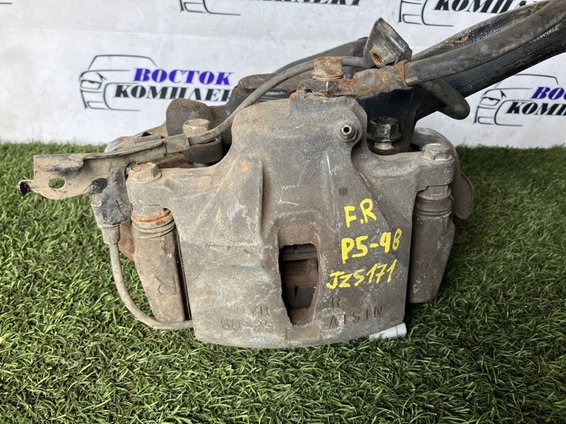 Суппорт Toyota Crown JZS171 1JZ-FSE перед прав