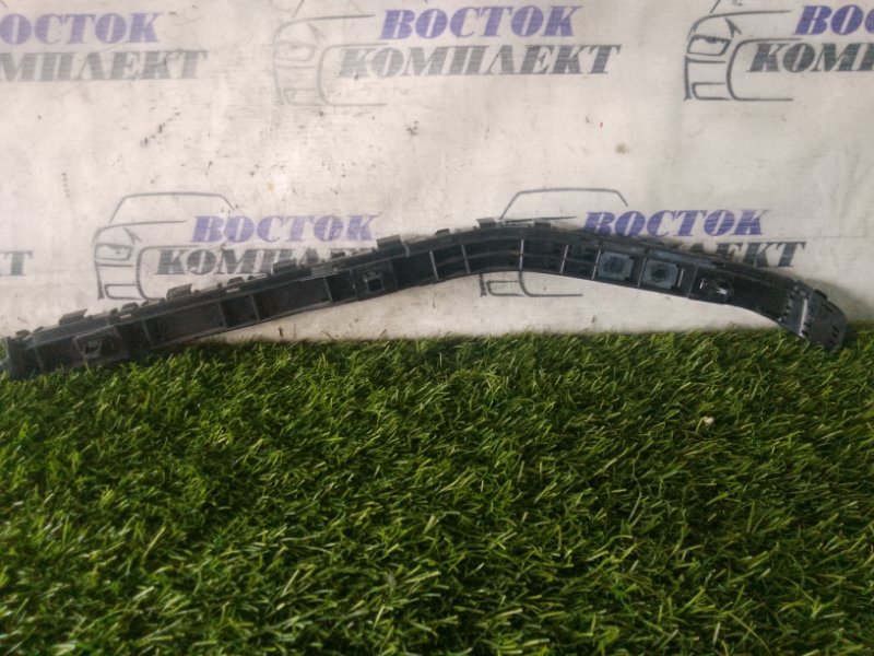 Клипса бампера Honda Stream RN6 R18A зад прав