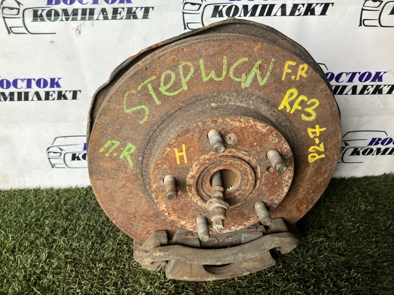 Диск тормозной Honda Stepwgn RF3 K20A перед