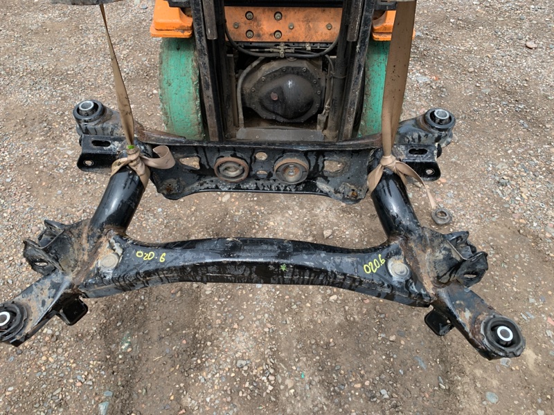 Балка подвески Toyota Crown GRS180 4GR-FSE зад