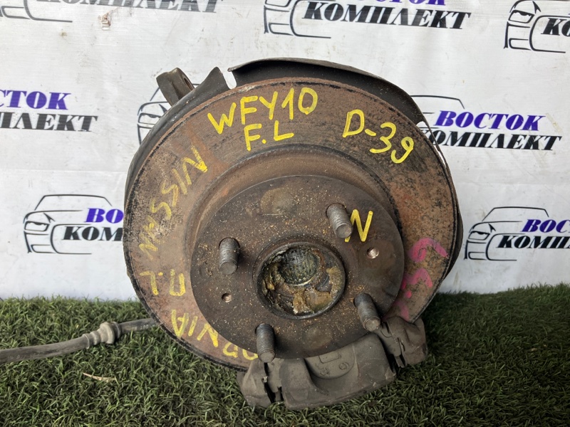 Ступица Nissan Sunny California WFY10 GA15DE перед лев