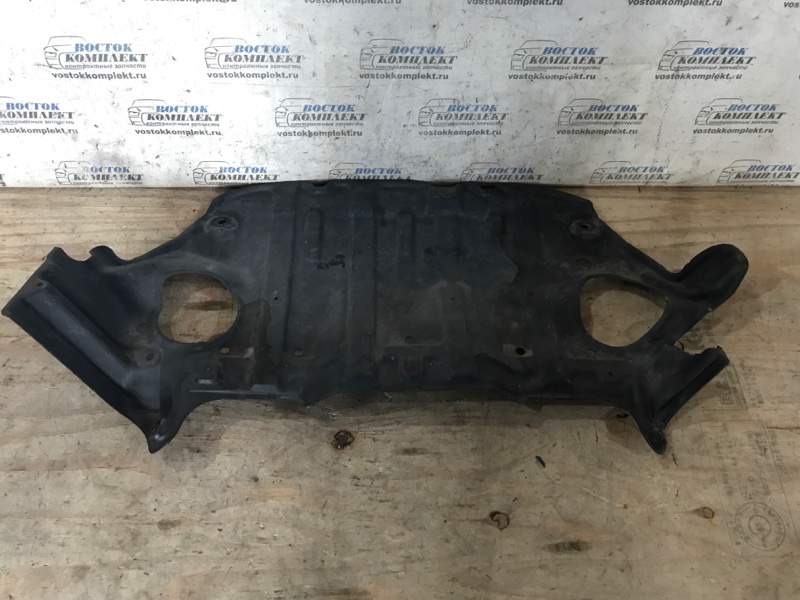 Защита двигателя Toyota Granvia 1999 VCH28K 5VZ-FE