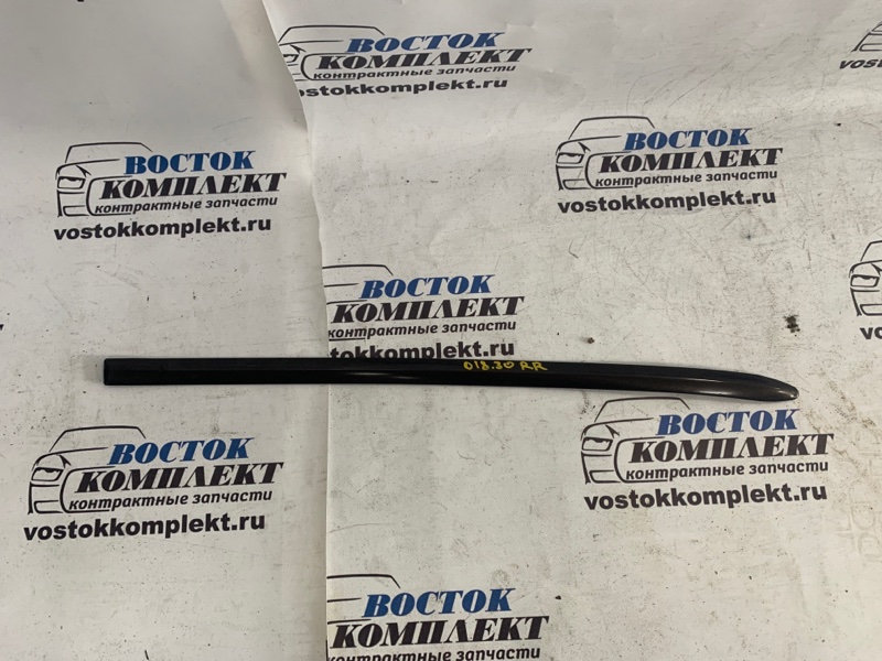 Молдинг на дверь Mazda Demio DY5W ZY-VE зад прав