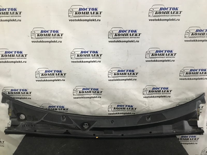 Решетка под лобовое стекло Nissan Sunny FB15 QG15DE