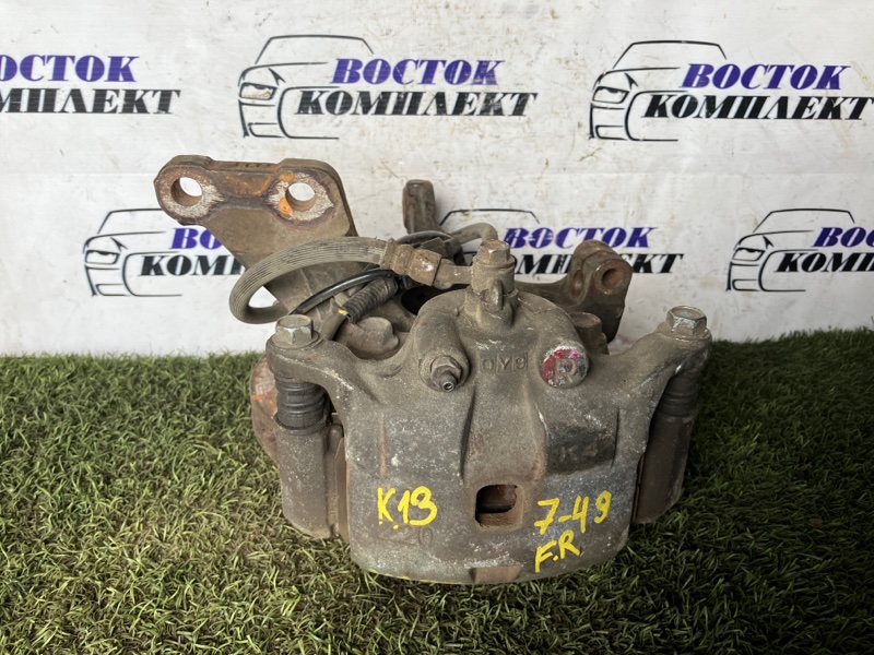 Суппорт Nissan March K13 HR12DE перед прав